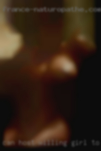 Can host willing girl to travel.